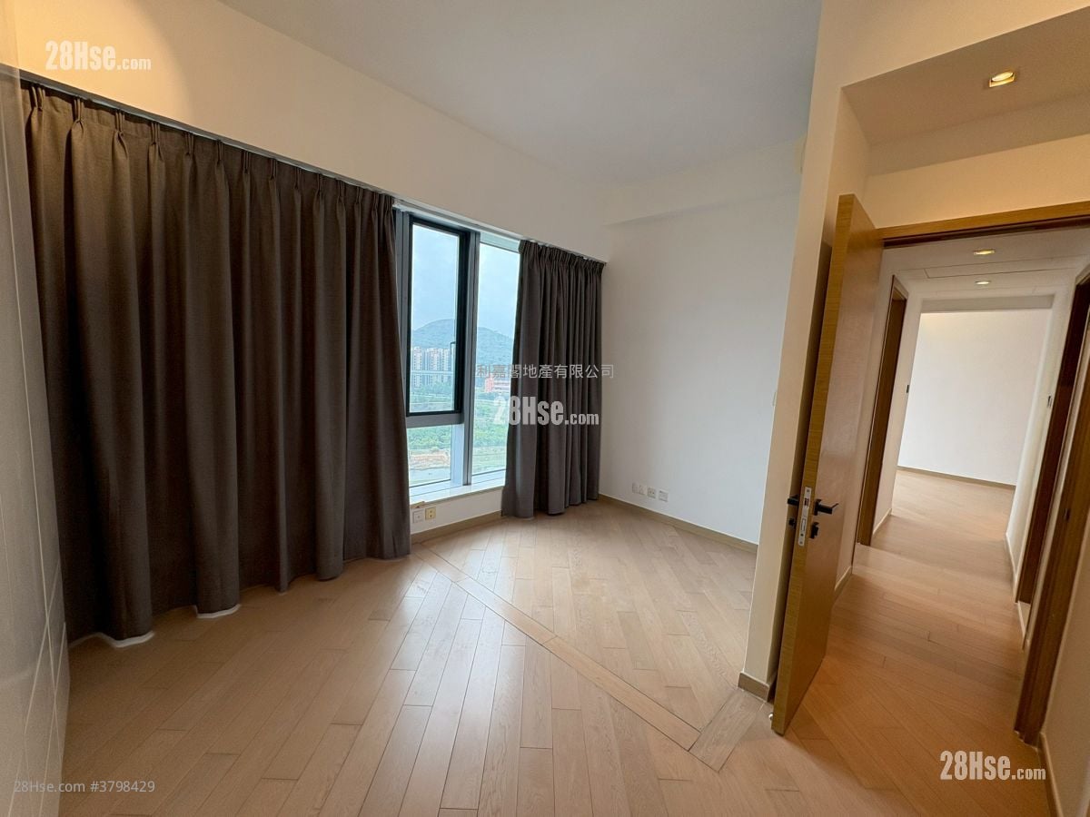 峻峦 租盘 724 平方尺