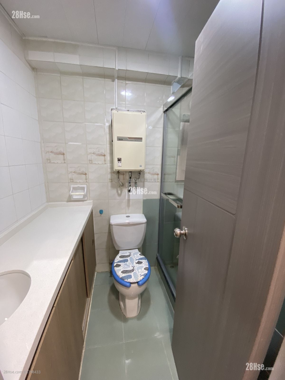 Evergreen Court Sell 3 Bedrooms , 2 Bathrooms 631 ft²