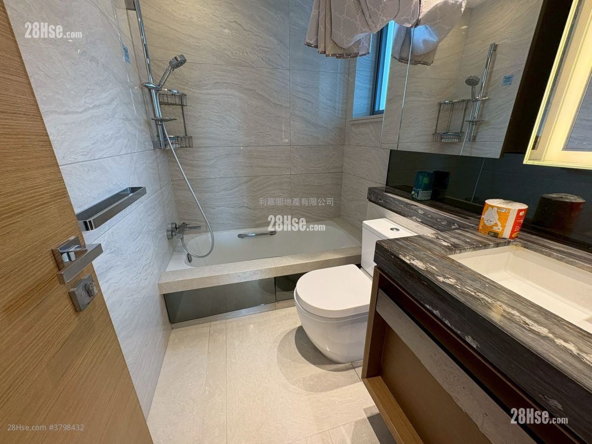 峻峦 租盘 848 平方尺