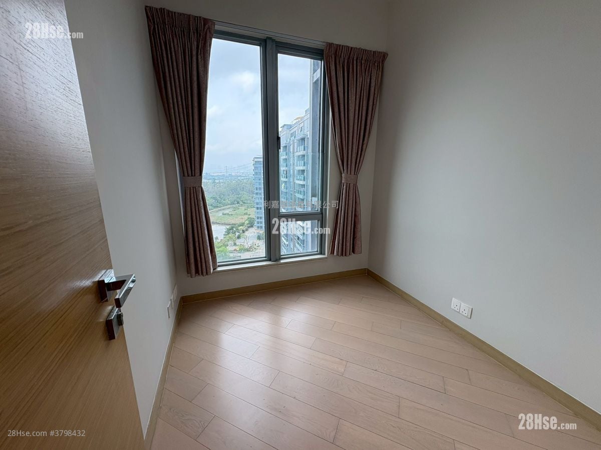 峻峦 租盘 848 平方尺