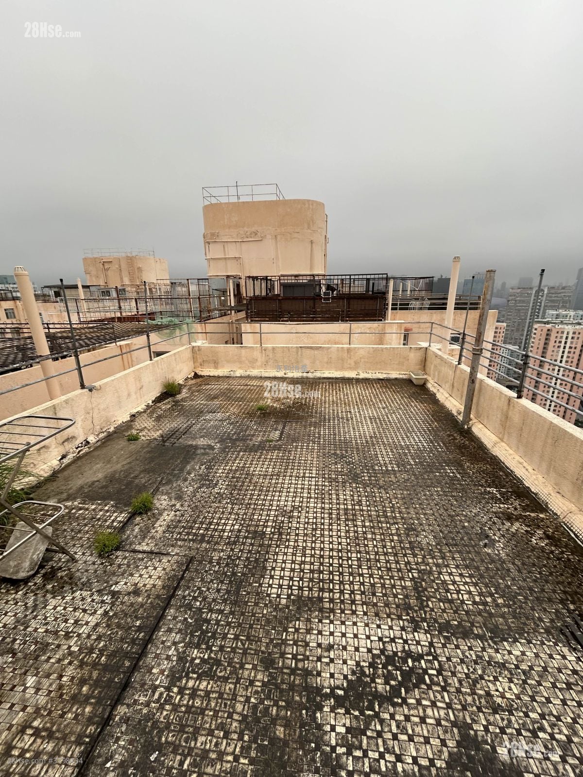 Amoy Gardens Rental 2 Bedrooms , 1 Bathroom 375 ft²