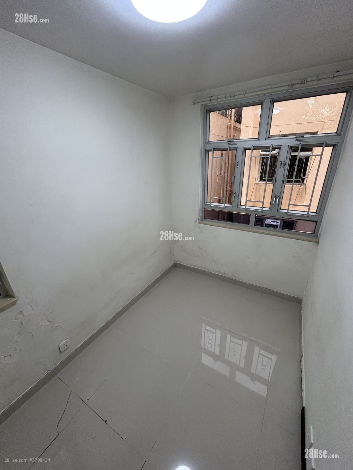 Amoy Gardens Rental 2 Bedrooms , 1 Bathroom 375 ft²
