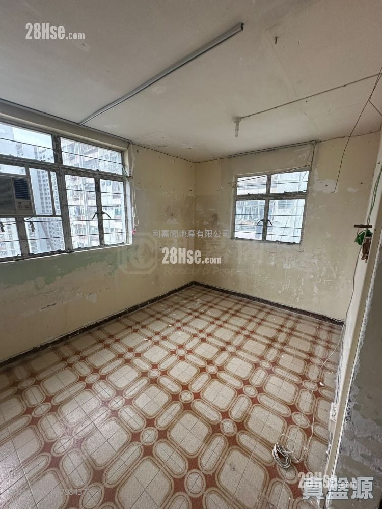 祥华邨 售盘 开放式间隔 358 平方尺