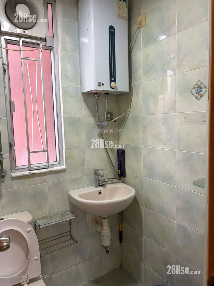 葵涌大厦 售盘 3 房 , 1 浴室 388 平方尺