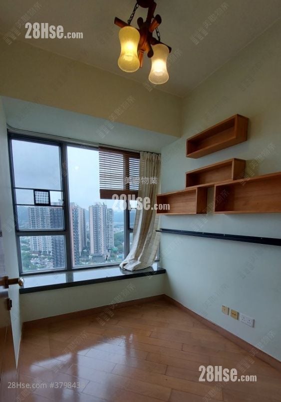 Emerald Green Rental 2 Bedrooms , 1 Bathroom 526 ft²