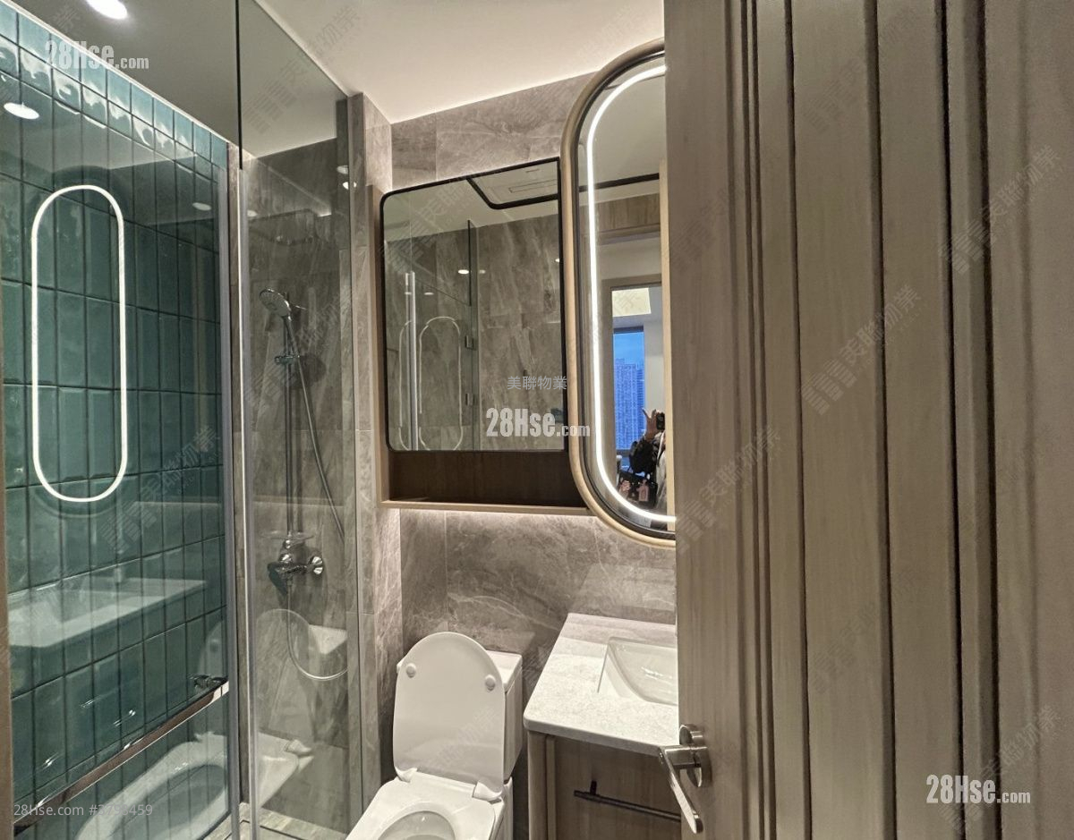 Hava Sell 2 Bedrooms , 1 Bathroom 397 ft²