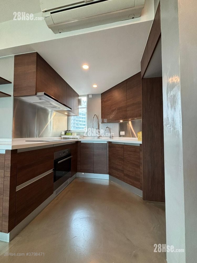 Park Island Sell 2 Bedrooms , 1 Bathroom 526 ft²