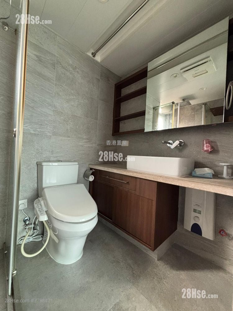 Park Island Sell 2 Bedrooms , 1 Bathroom 526 ft²