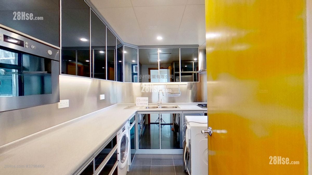 厨房: 罗便臣道80号 租盘 3 房 , 2 浴室 879 平方尺