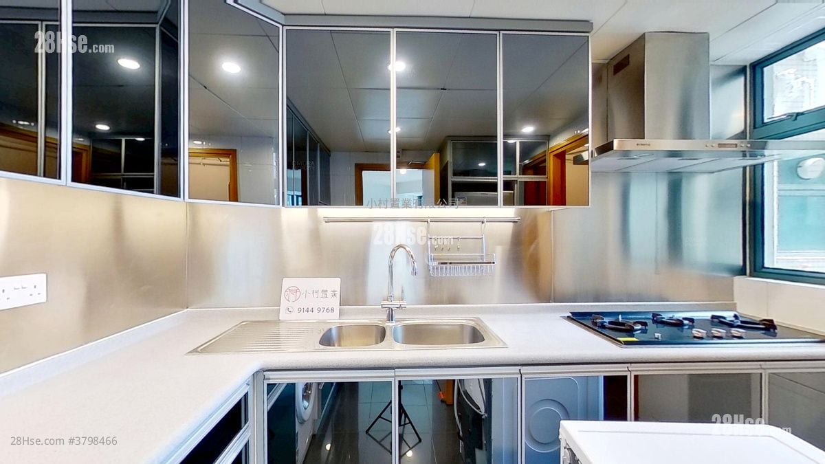 厨房: 罗便臣道80号 租盘 3 房 , 2 浴室 879 平方尺