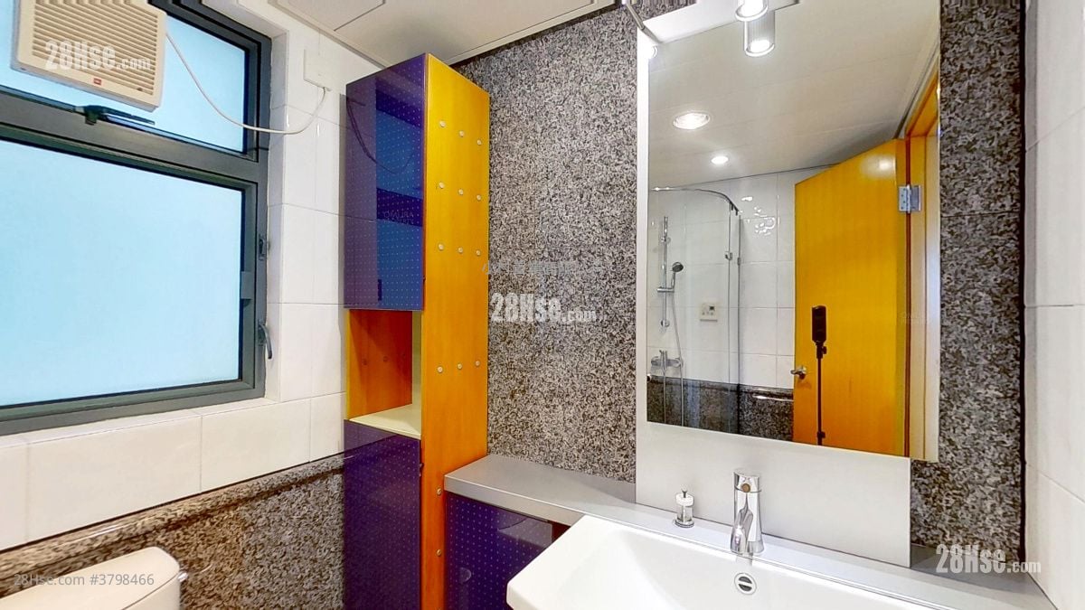 浴室: 罗便臣道80号 租盘 3 房 , 2 浴室 879 平方尺