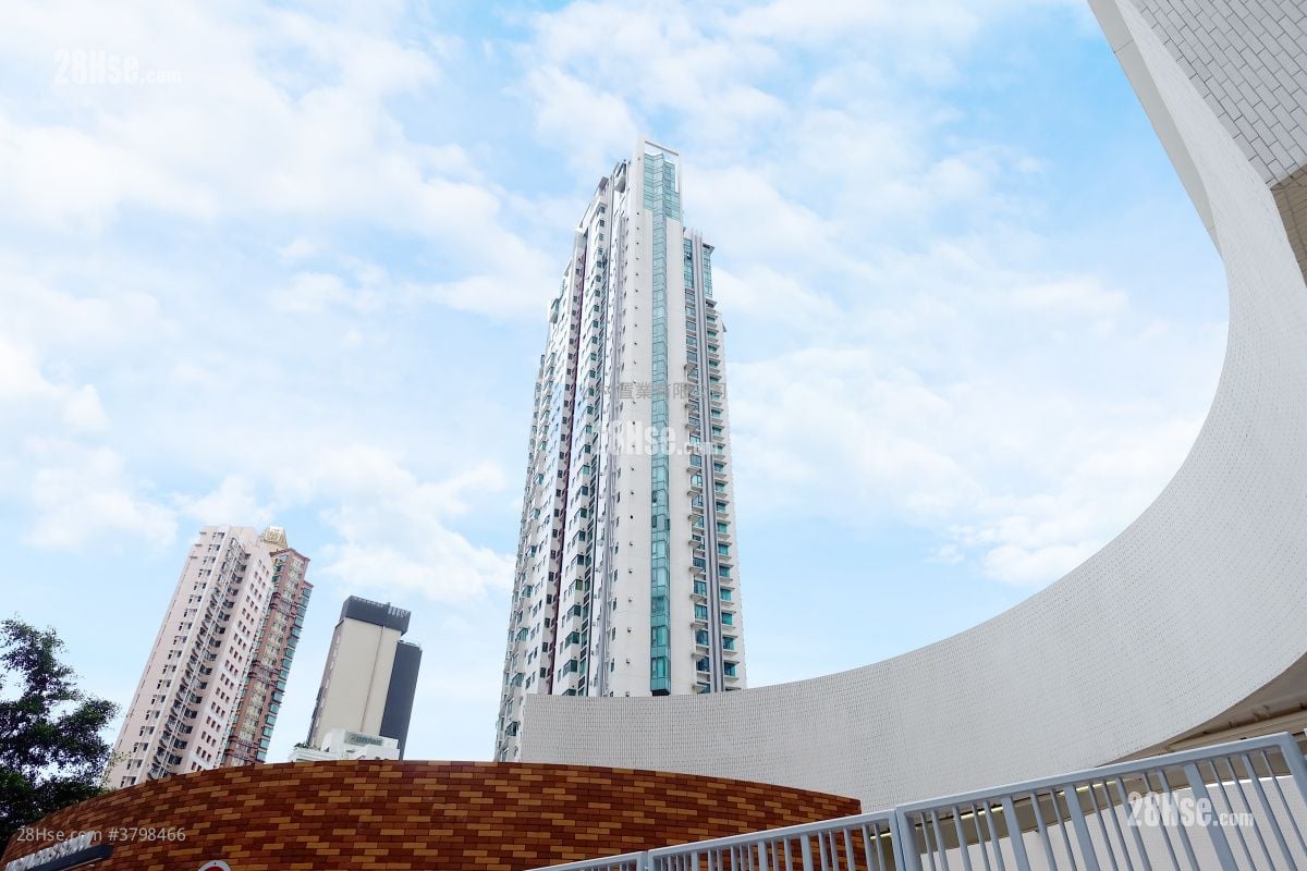 大厦外观: 罗便臣道80号 租盘 3 房 , 2 浴室 879 平方尺