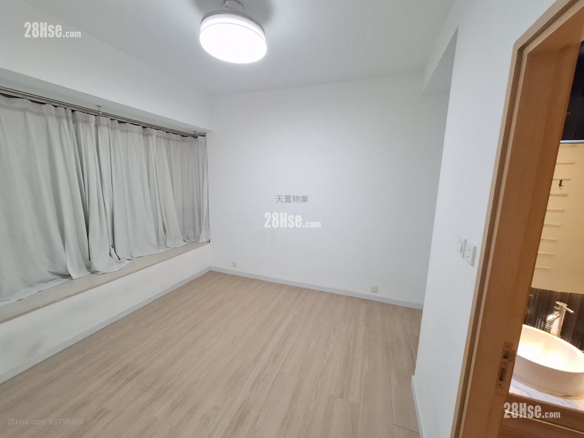 翠荟 售盘 5+ 房 , 3 浴室 872 平方尺