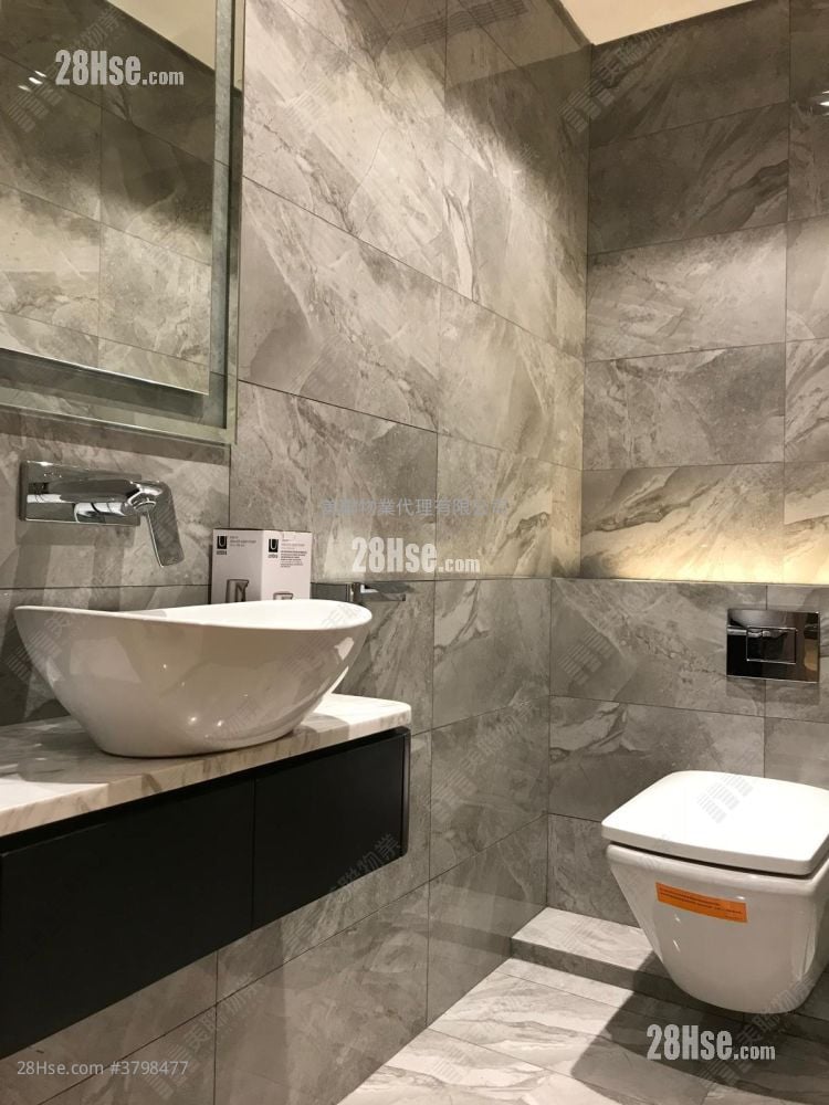 娉廷 售盘 5+ 房 , 3 浴室 1,589 平方尺