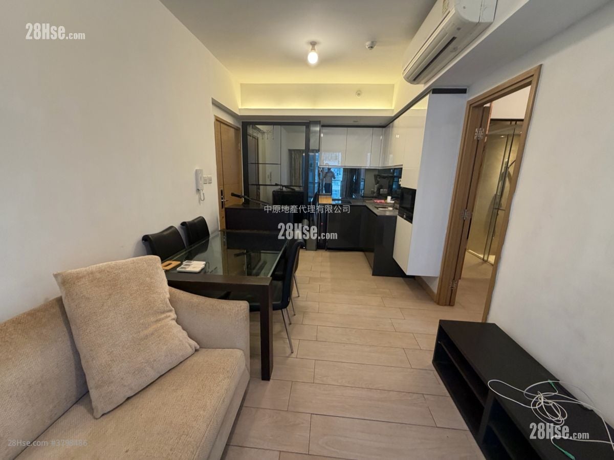 Century Link Rental 1 Bedroom 380 ft²