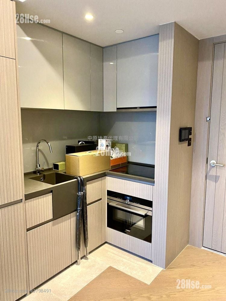 kitchen: The Pavilia Farm Sell 2 Bedrooms 451 ft²