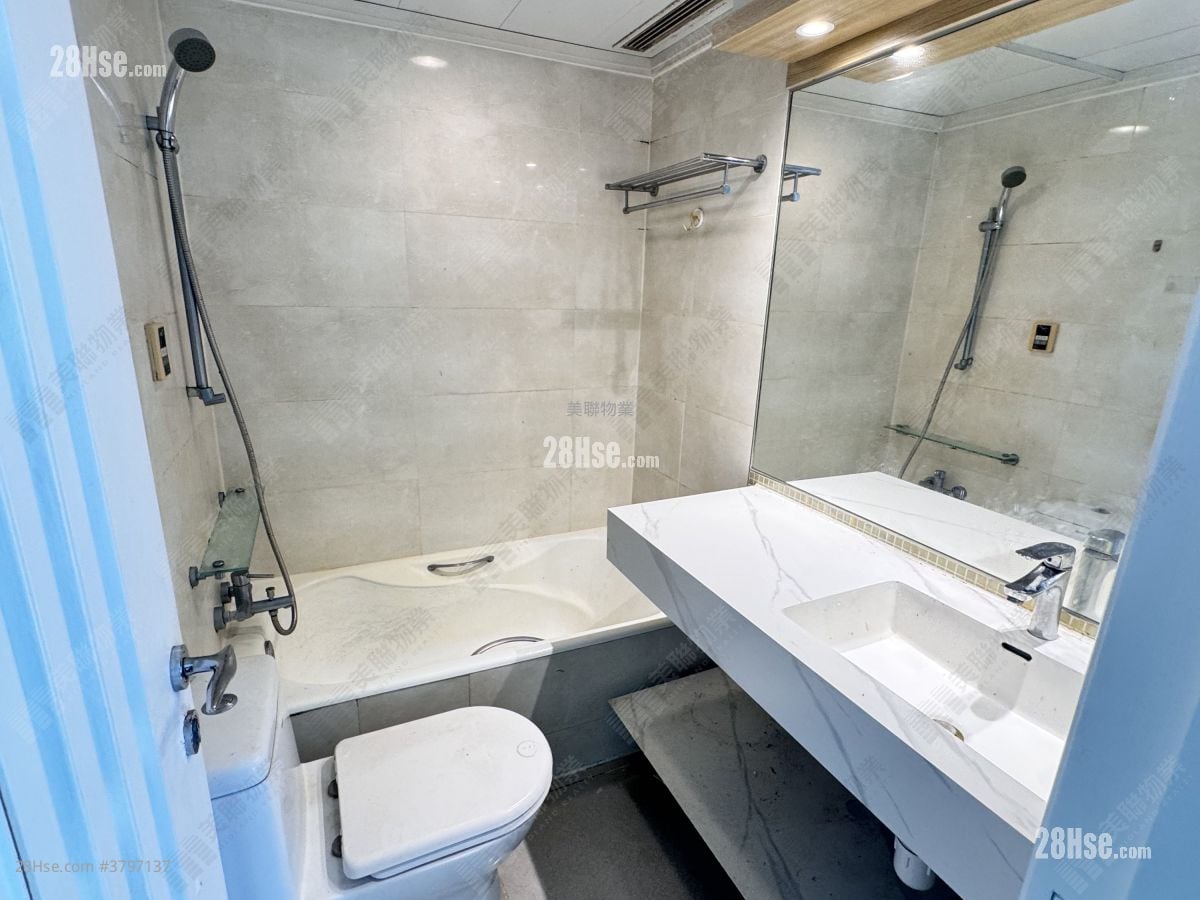 The Apex Rental 2 Bedrooms , 1 Bathroom 452 ft²