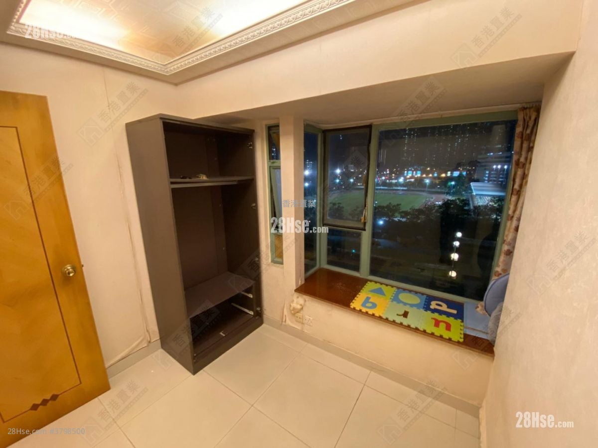 Sea Panorama Court Sell 3 Bedrooms , 2 Bathrooms 434 ft²