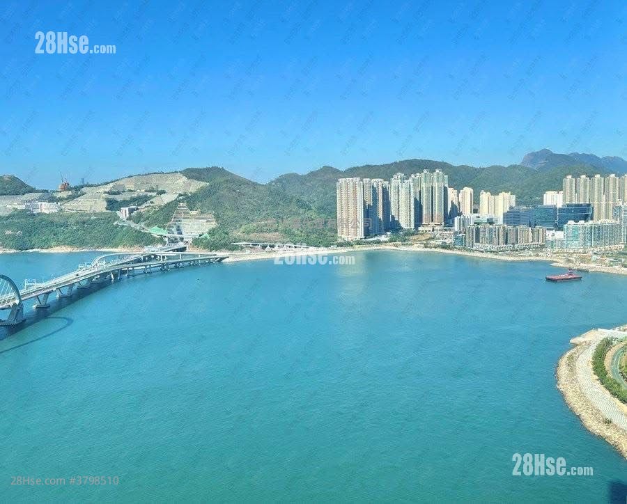 Sea To Sky Sell 2 Bedrooms , 2 Bathrooms 482 ft²