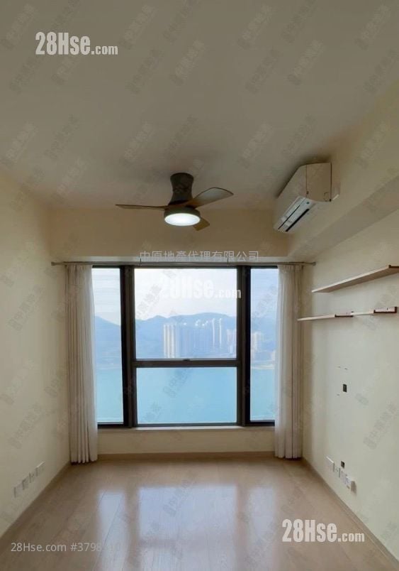 Sea To Sky Sell 2 Bedrooms , 2 Bathrooms 482 ft²