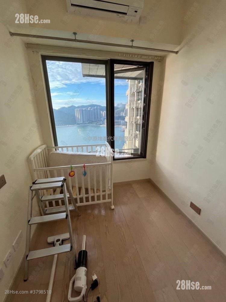 Sea To Sky Sell 2 Bedrooms , 2 Bathrooms 482 ft²