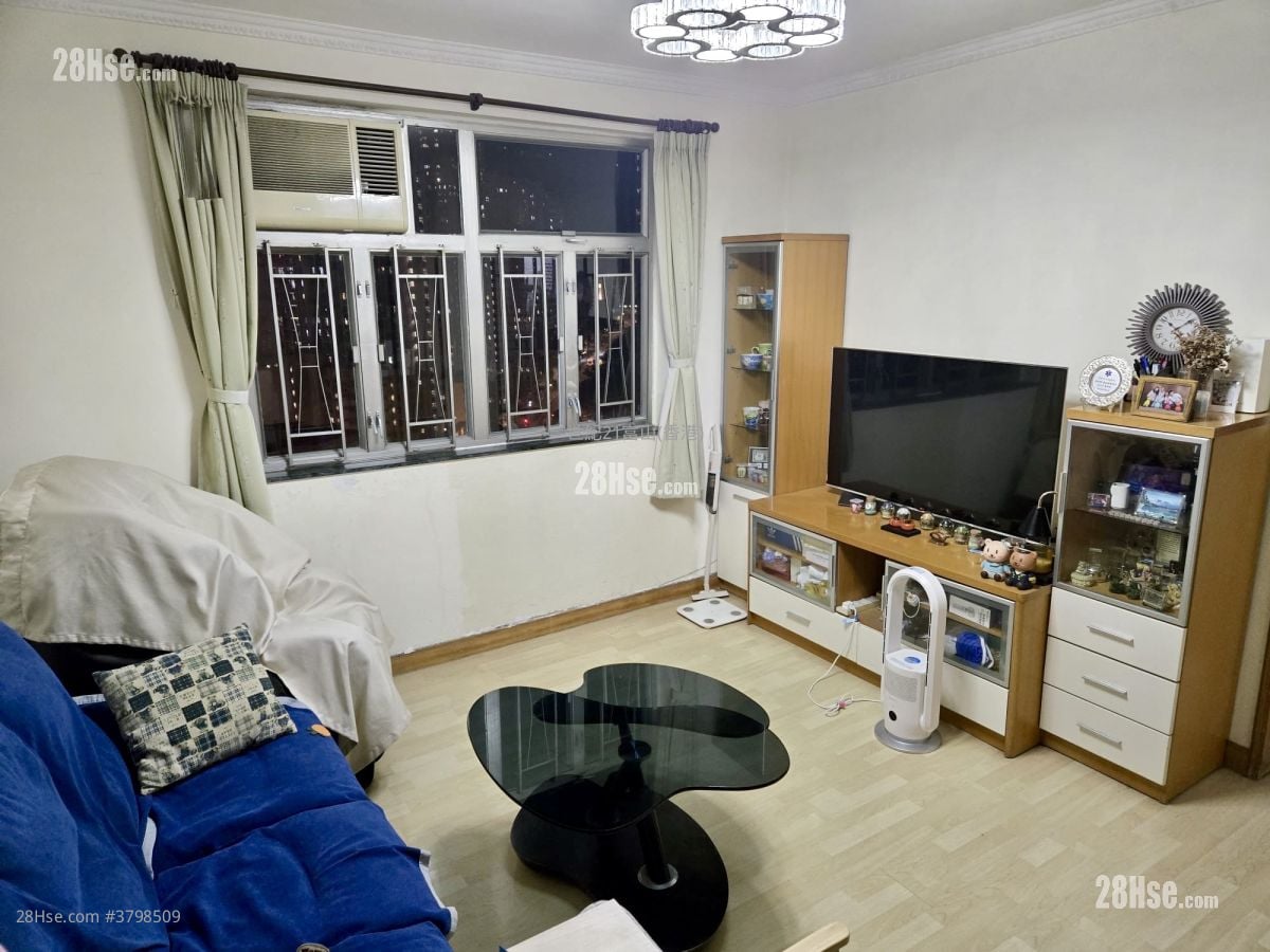 秀芳花园 售盘 3 房 , 1 浴室 698 平方尺