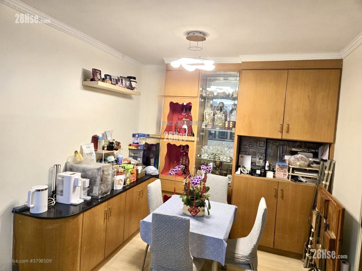 秀芳花园 售盘 3 房 , 1 浴室 698 平方尺