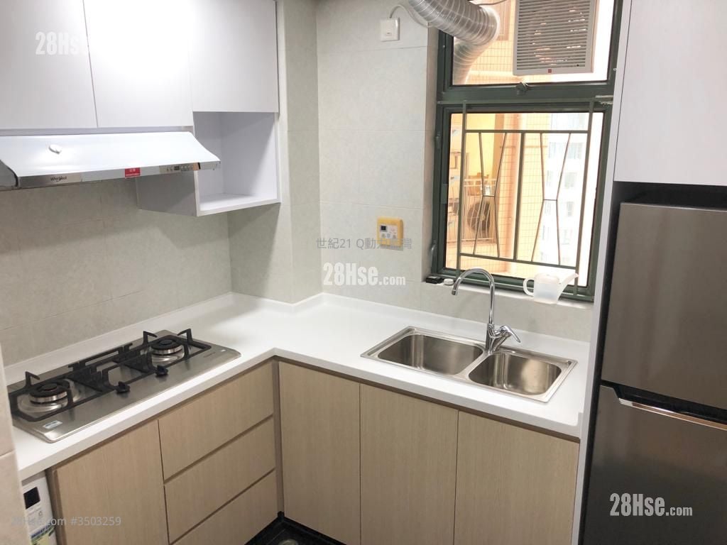 Island Resort Sell 3 Bedrooms , 2 Bathrooms 746 ft²