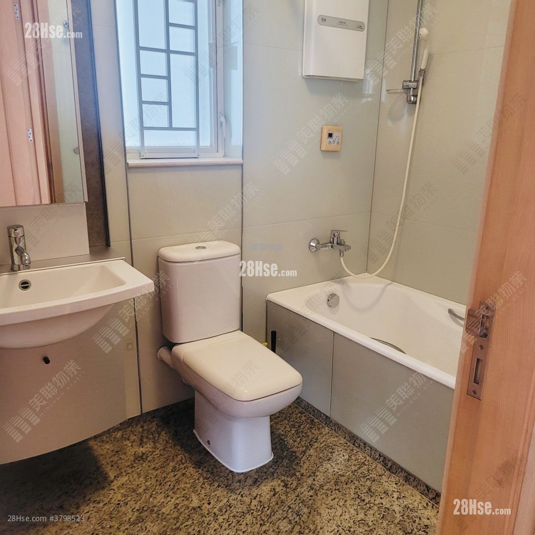 The Orchards Sell 3 Bedrooms 752 ft²