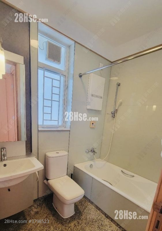 The Orchards Sell 3 Bedrooms 752 ft²