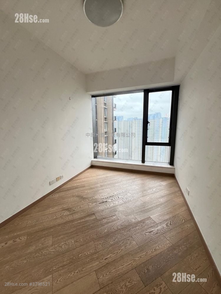 The Visionary Sell 3 Bedrooms , 3 Bathrooms 1,400 ft²