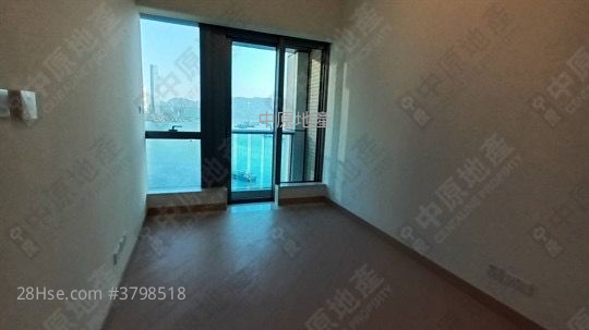 维港滙 售盘 3 房 , 2 浴室 835 平方尺