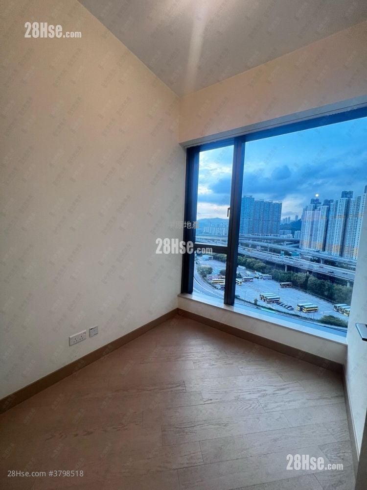 维港滙 售盘 3 房 , 2 浴室 835 平方尺