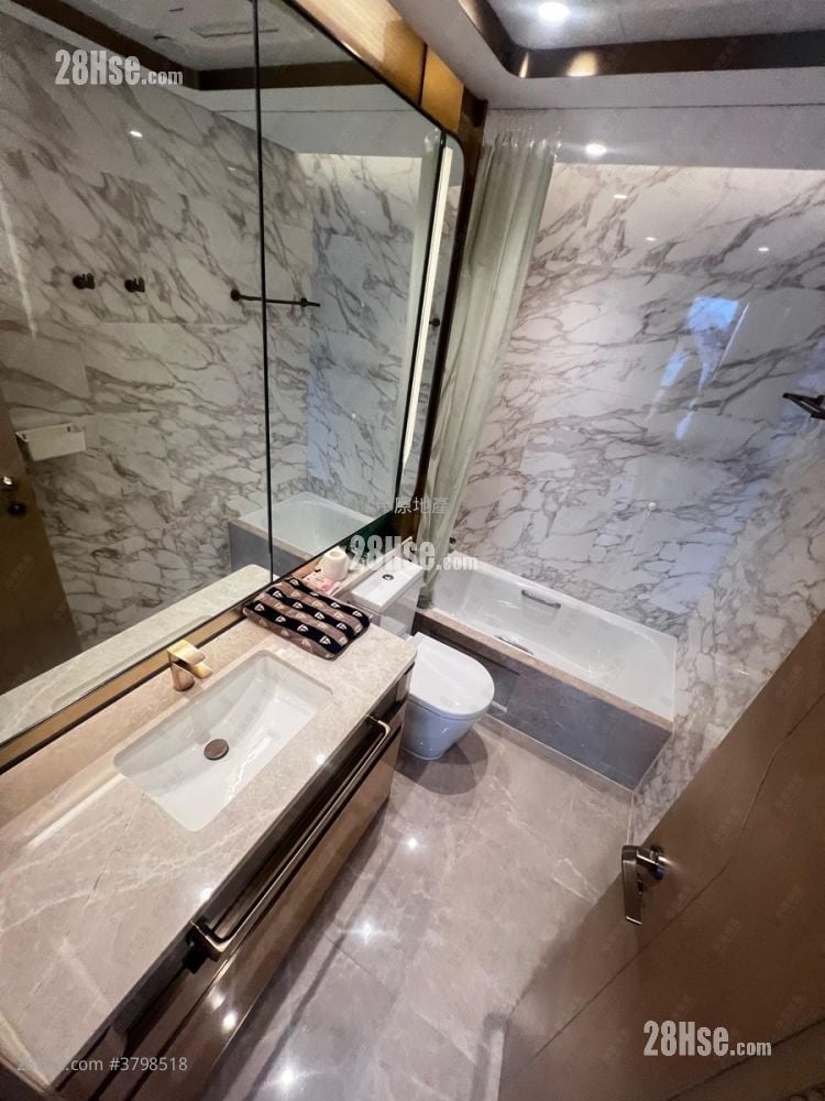 维港滙 售盘 3 房 , 2 浴室 835 平方尺