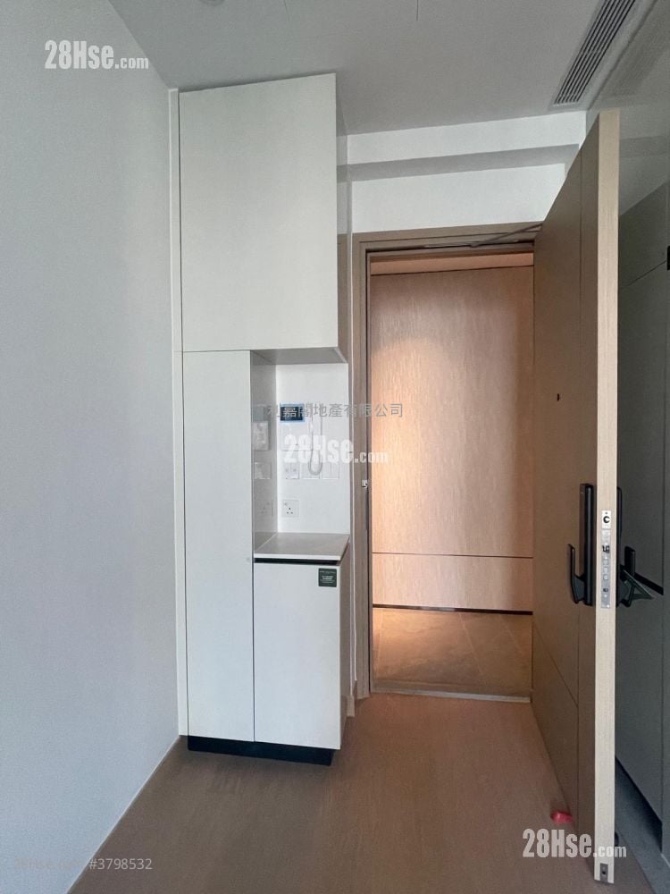 Park Seasons Rental 2 Bedrooms , 1 Bathroom 437 ft²