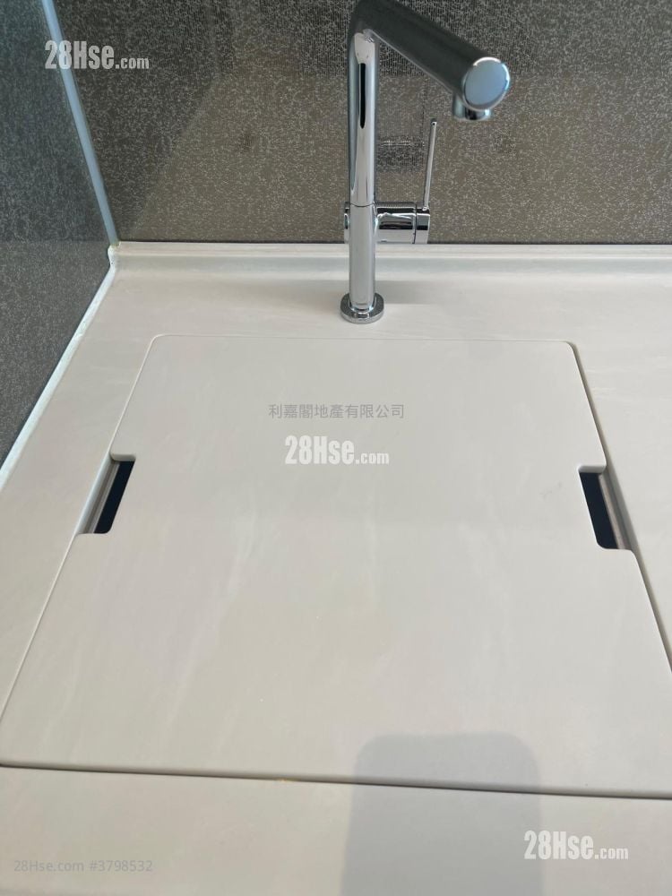 Park Seasons Rental 2 Bedrooms , 1 Bathroom 437 ft²