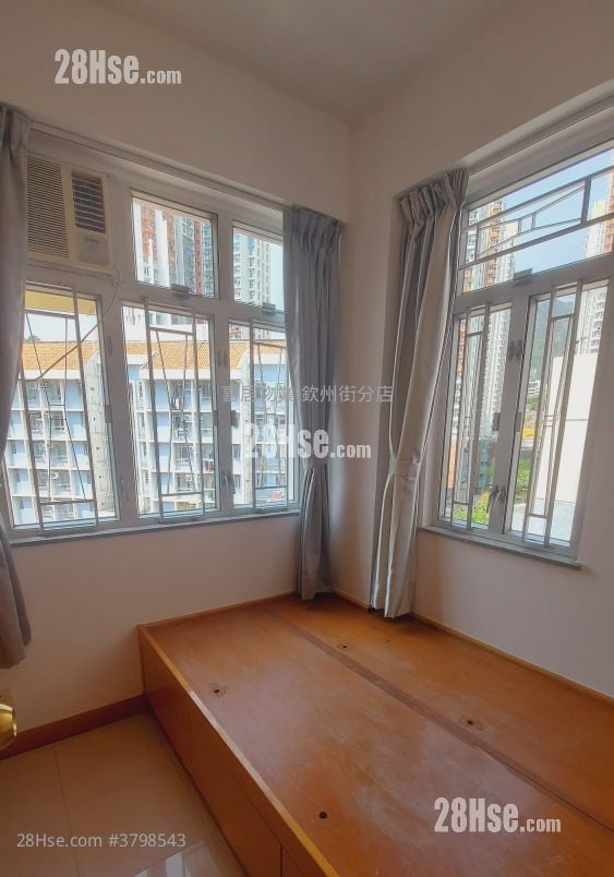 Po Tin Building Sell 2 Bedrooms , 1 Bathroom 318 ft²