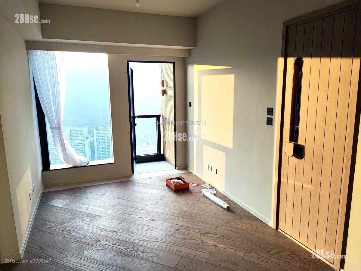 living room: The Pavilia Farm Sell 3 Bedrooms 663 ft²