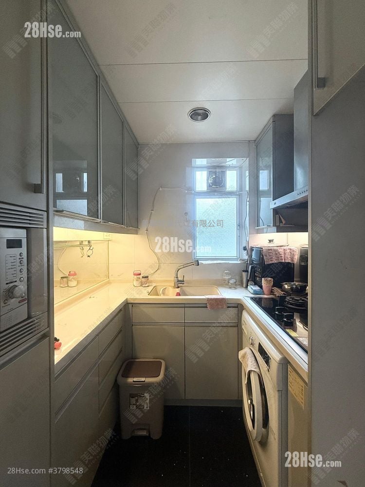 Metro Town Sell 2 Bedrooms , 1 Bathroom 503 ft²