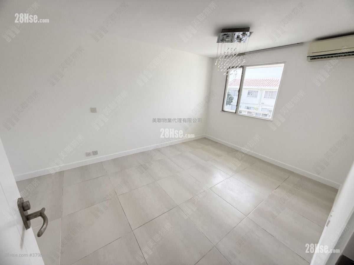 锦绣花园 售盘 3 房 1,035 平方尺