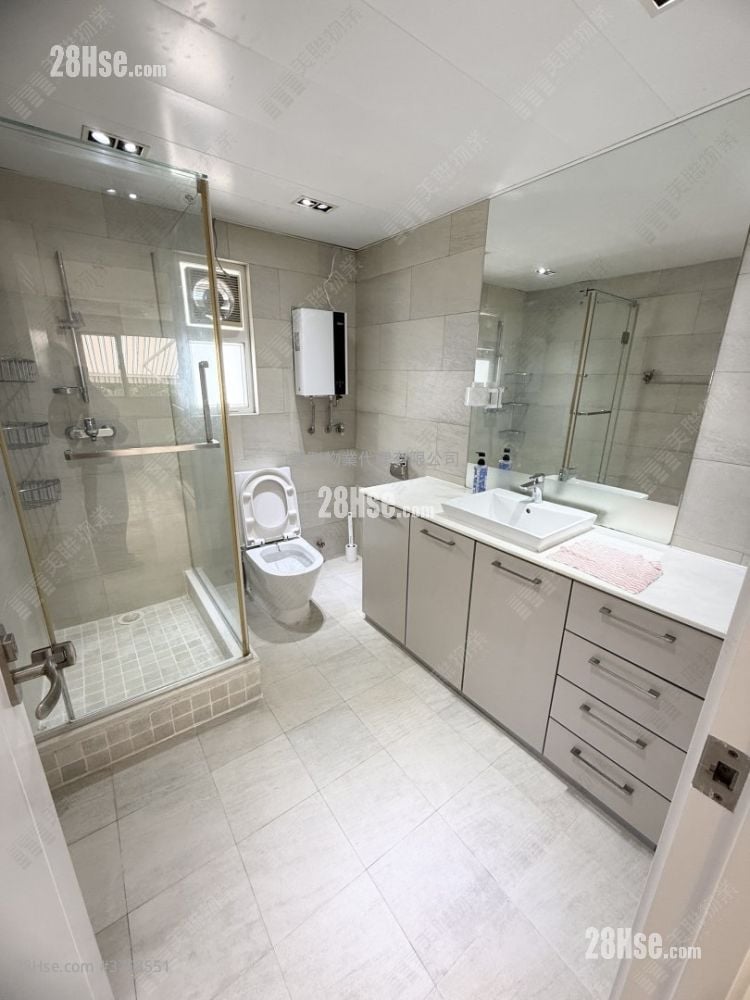 锦绣花园 售盘 3 房 1,035 平方尺