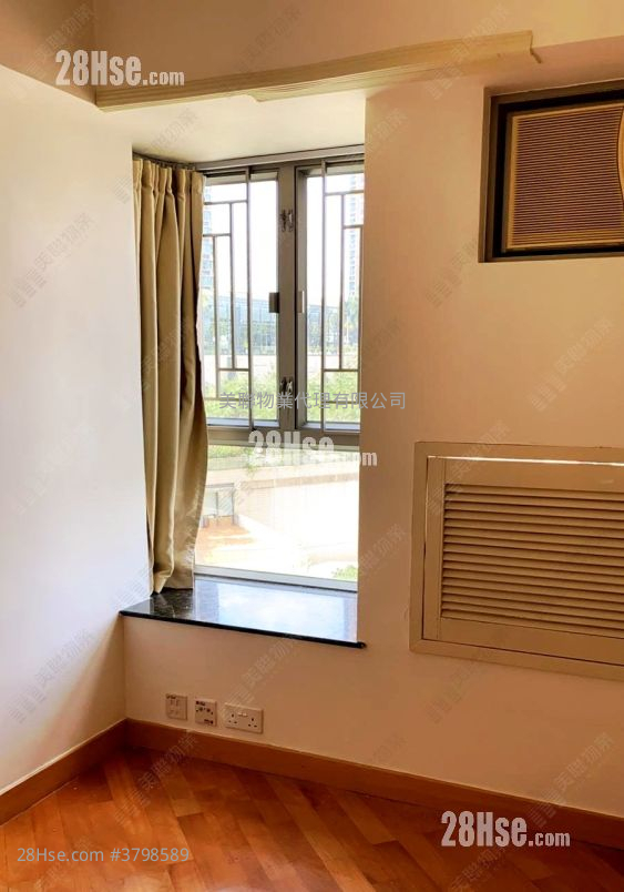 bedroom 1: Yoho Town Sell 2 Bedrooms , 1 Bathroom 422 ft²