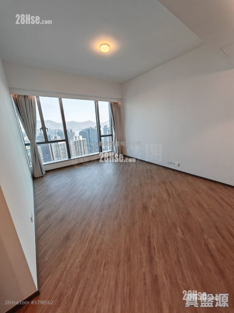 Cullinan Sky Rental 4 Bedrooms , 3 Bathrooms 1,993 ft²