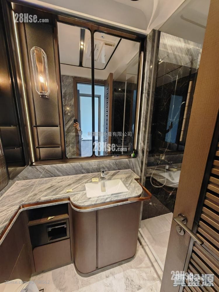 Cullinan Sky Rental 4 Bedrooms , 3 Bathrooms 1,993 ft²