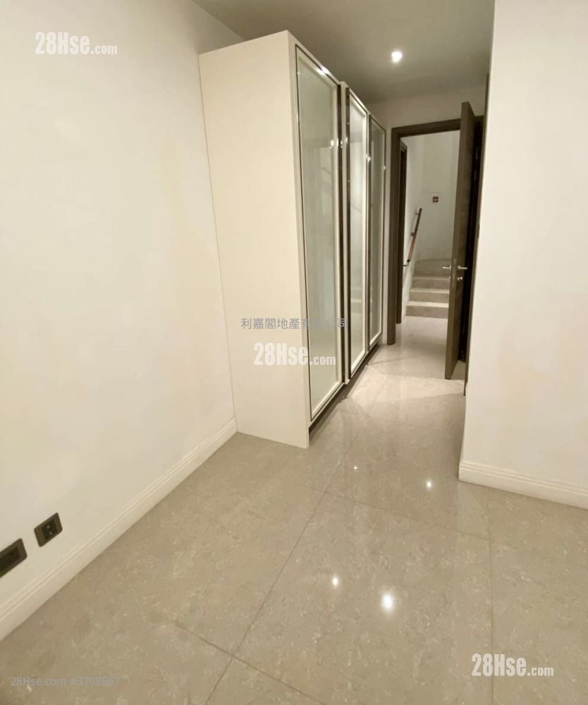 娉廷 售盘 4 房 , 2 浴室 1,589 平方尺