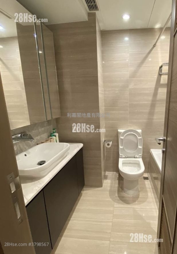 娉廷 售盘 4 房 , 2 浴室 1,589 平方尺