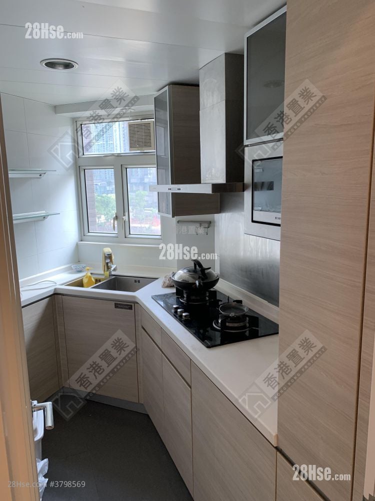 The Beaumount Sell 3 Bedrooms , 2 Bathrooms 694 ft²