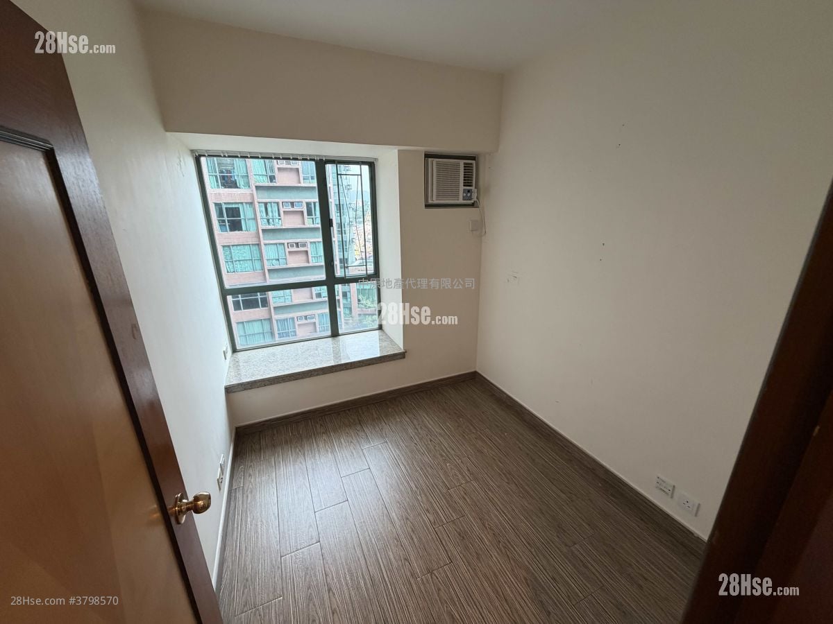 Parkside Villa Sell 2 Bedrooms 590 ft²