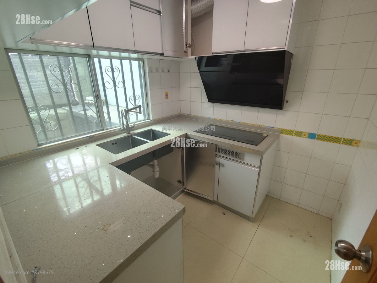 锦绣花园 售盘 3 房 , 2 浴室 950 平方尺