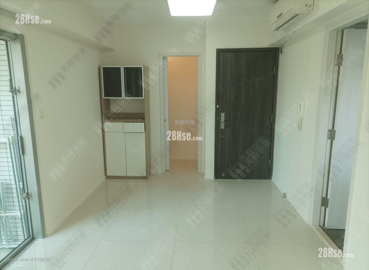 City Point Sell 3 Bedrooms 699 ft²